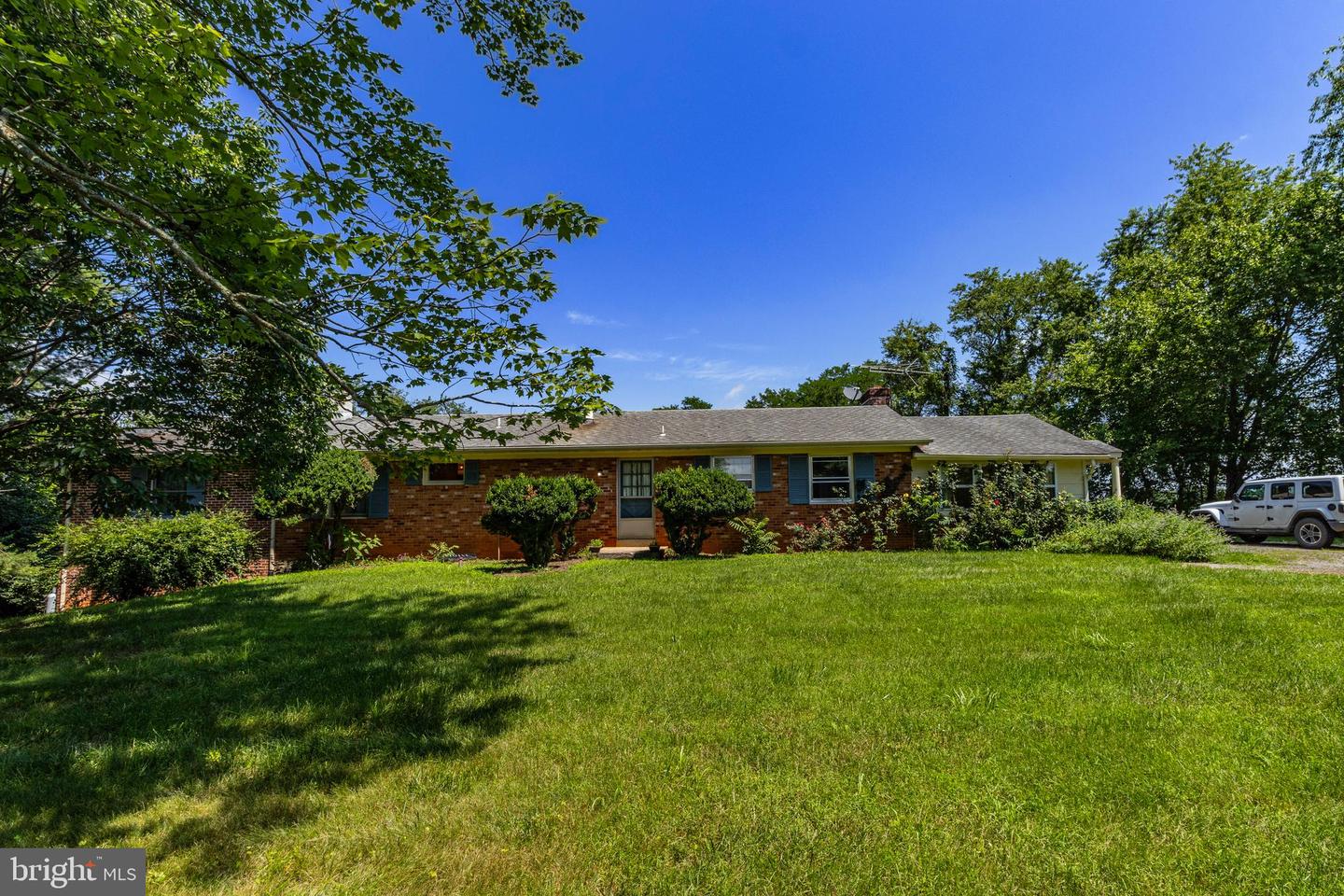 13415 Crest Hill Rd