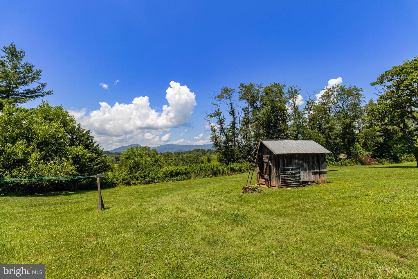 13415 Crest Hill Rd