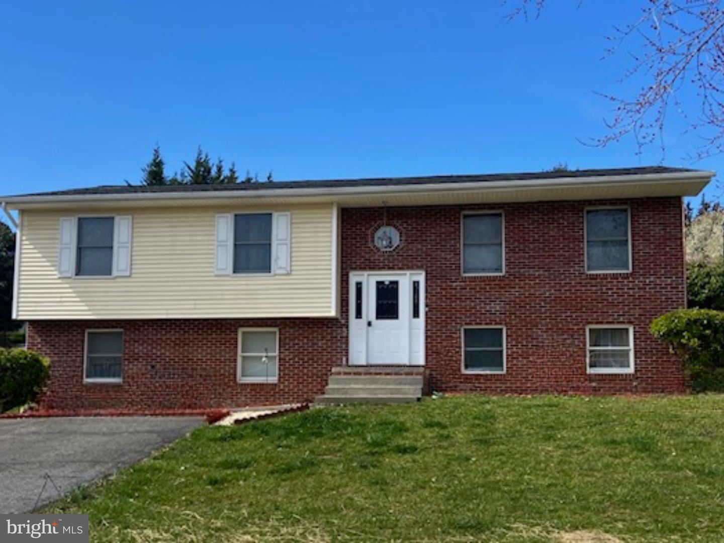 453 VARGHESE DRIVE