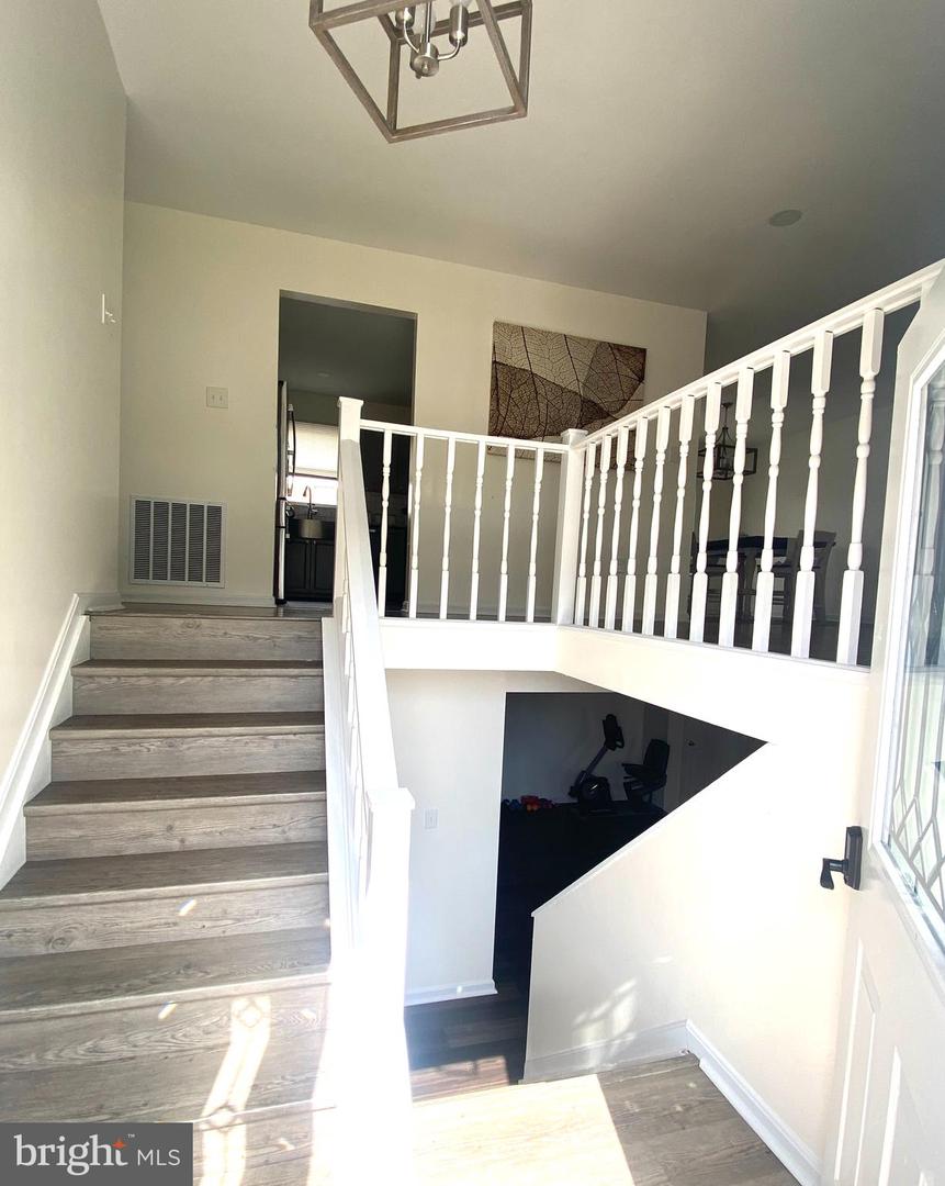 453 VARGHESE DRIVE