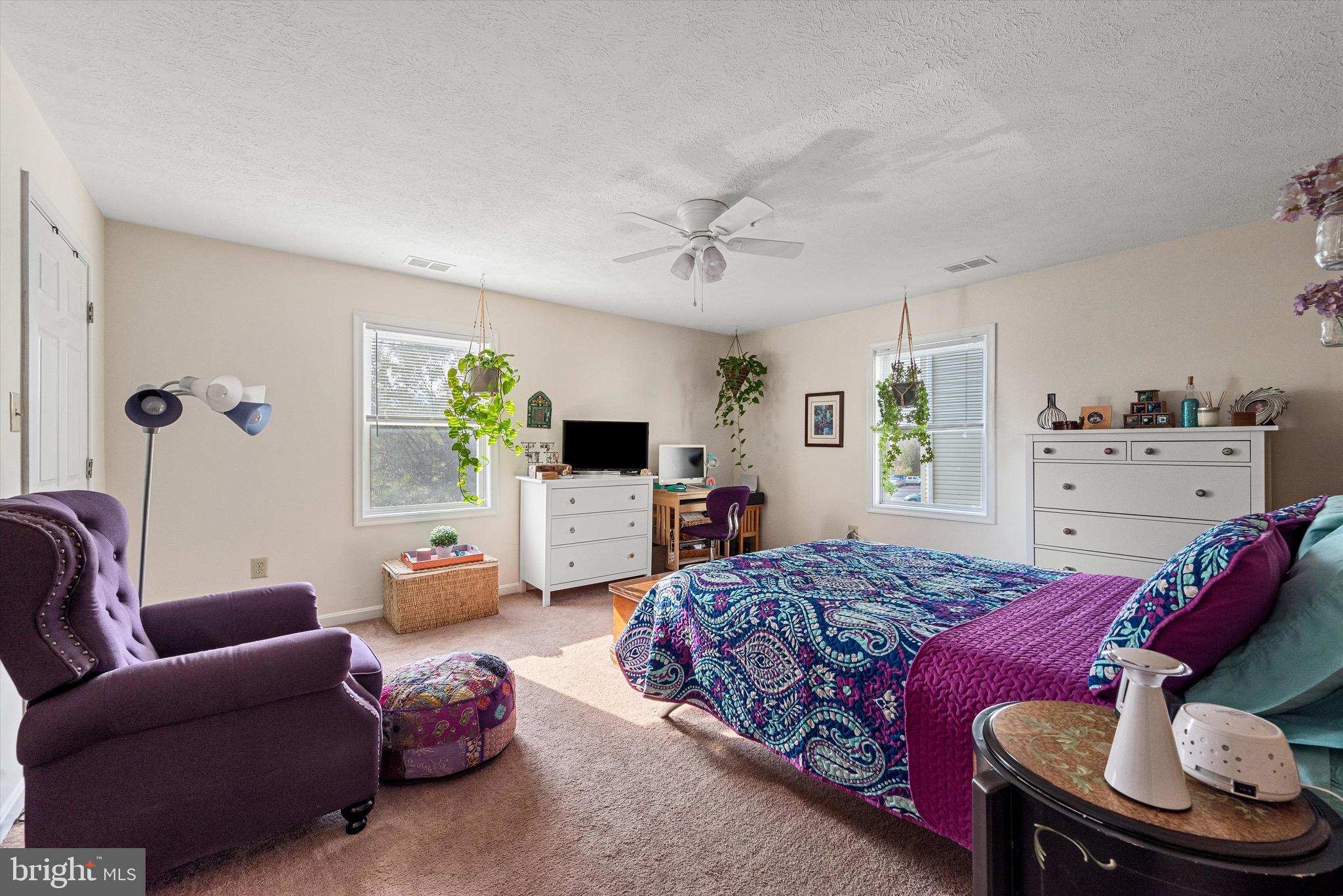 125 Hailey LANE