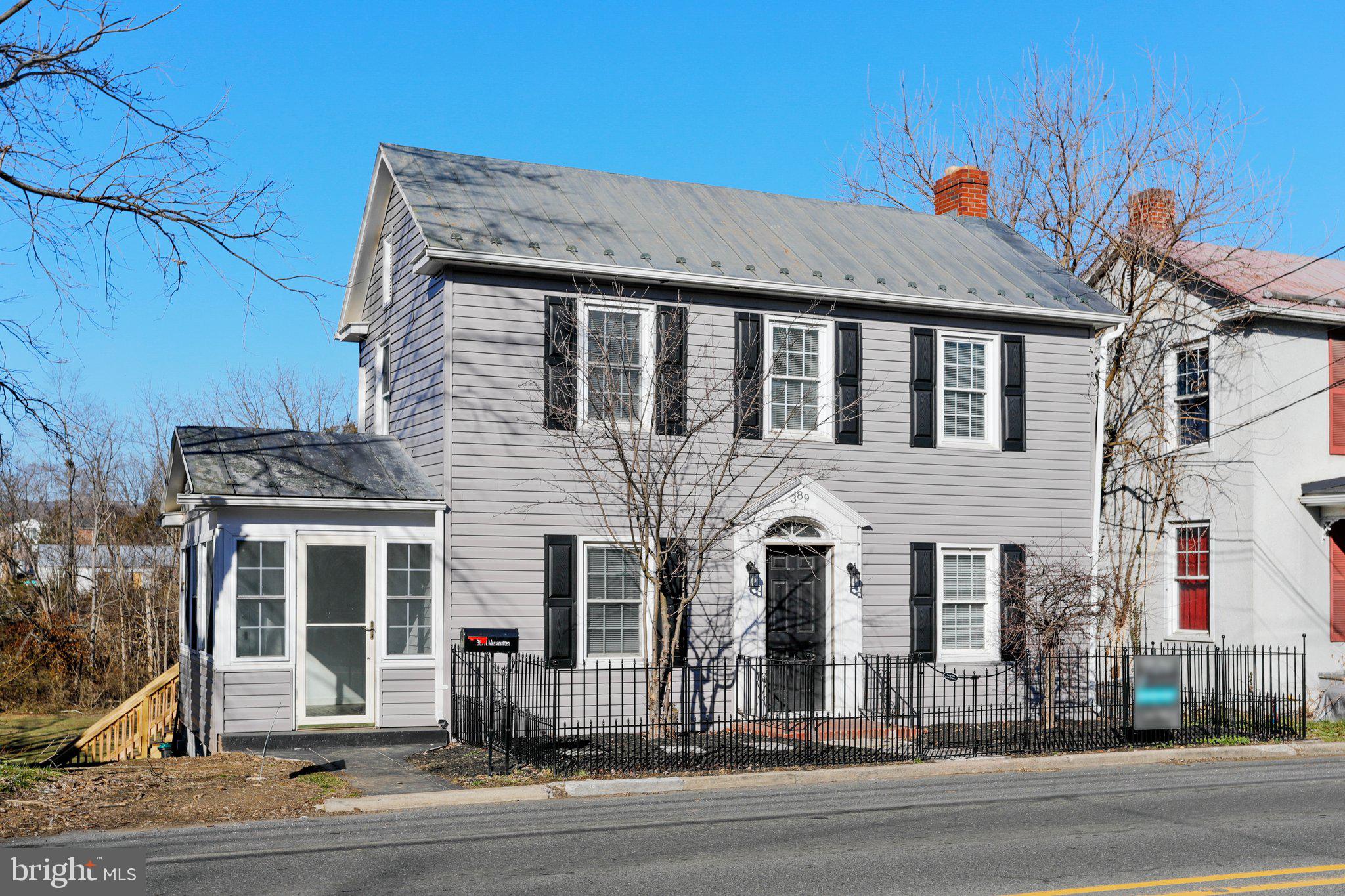 389 N Massanutten STREET