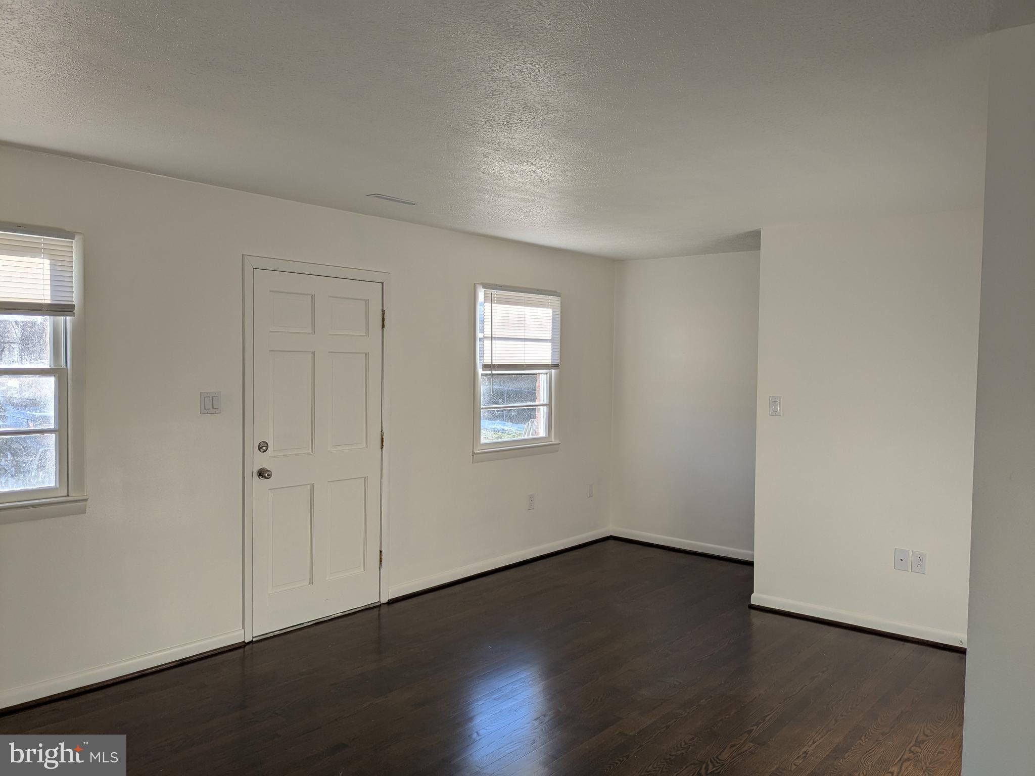 382 AILEEN AVE