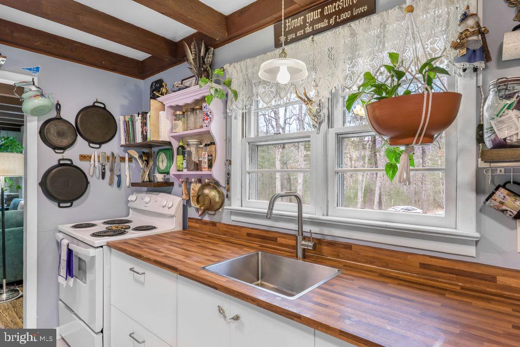 4992 ST DAVIDS CHURCH ROAD