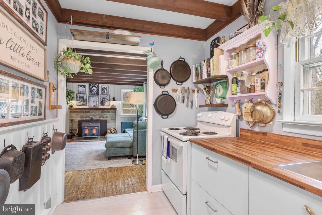 4992 ST DAVIDS CHURCH ROAD