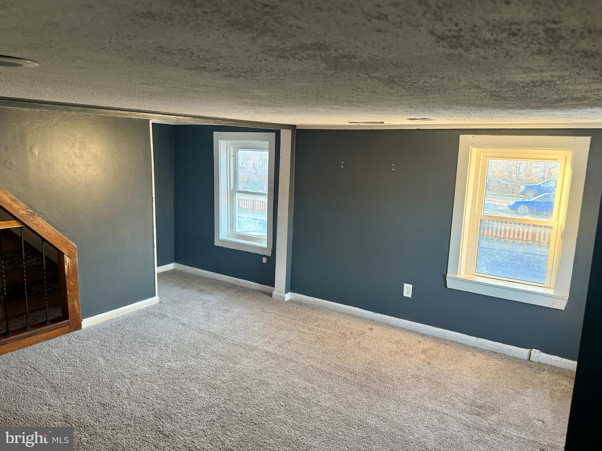 131 S MASSANUTEN STREET