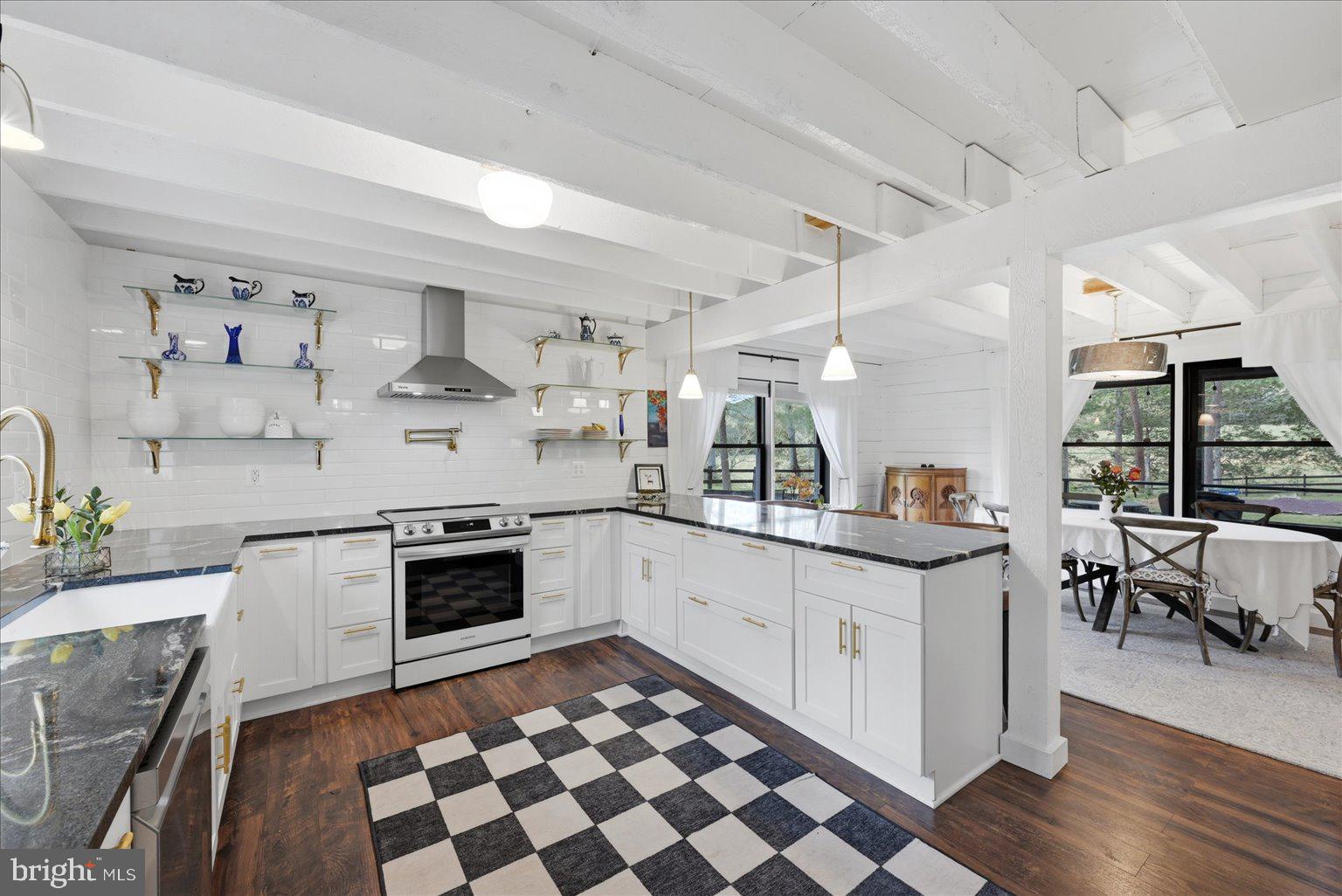 482 BOYER ROAD