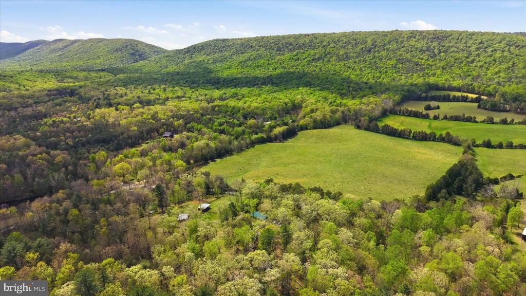 482 BOYER ROAD