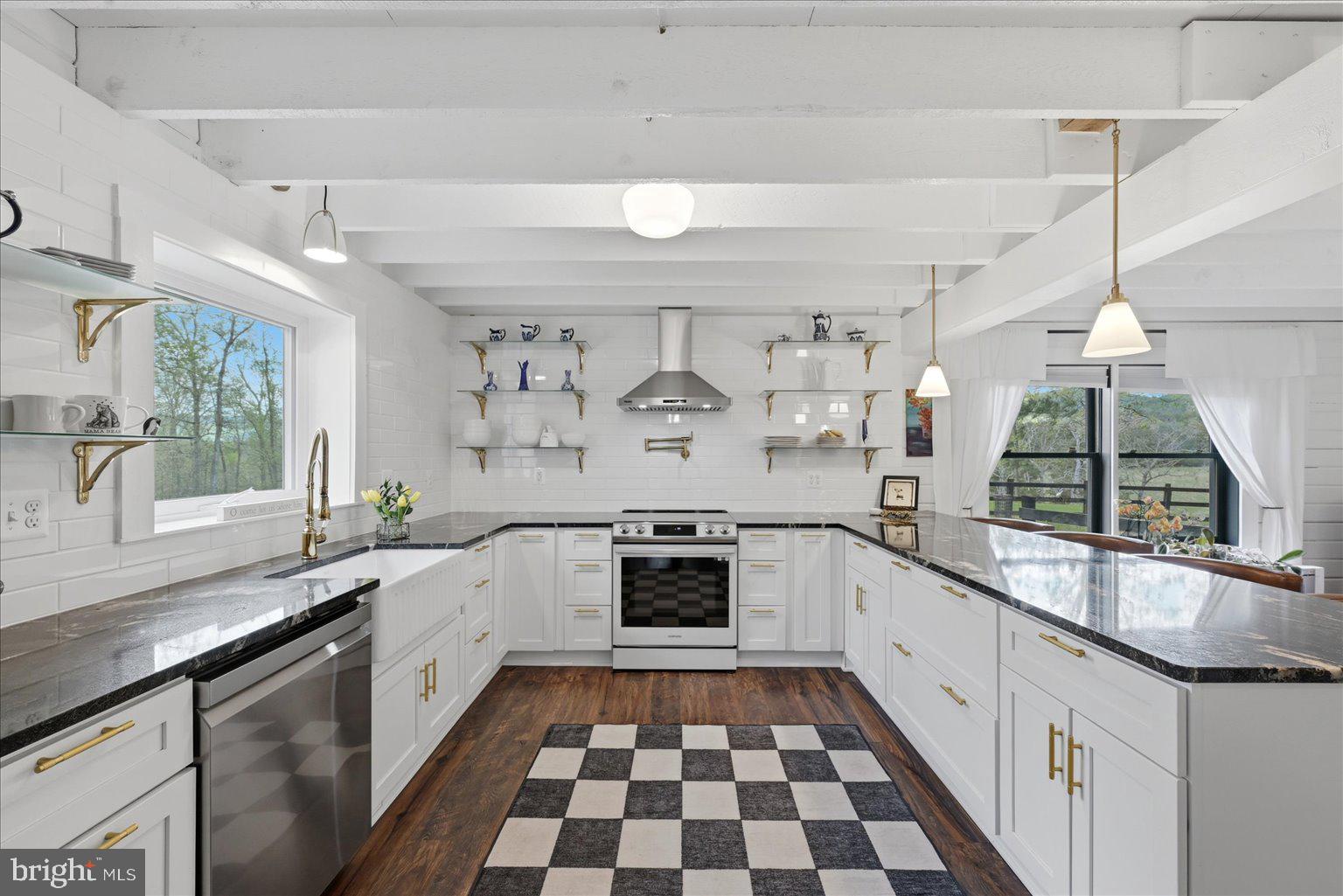 482 BOYER ROAD