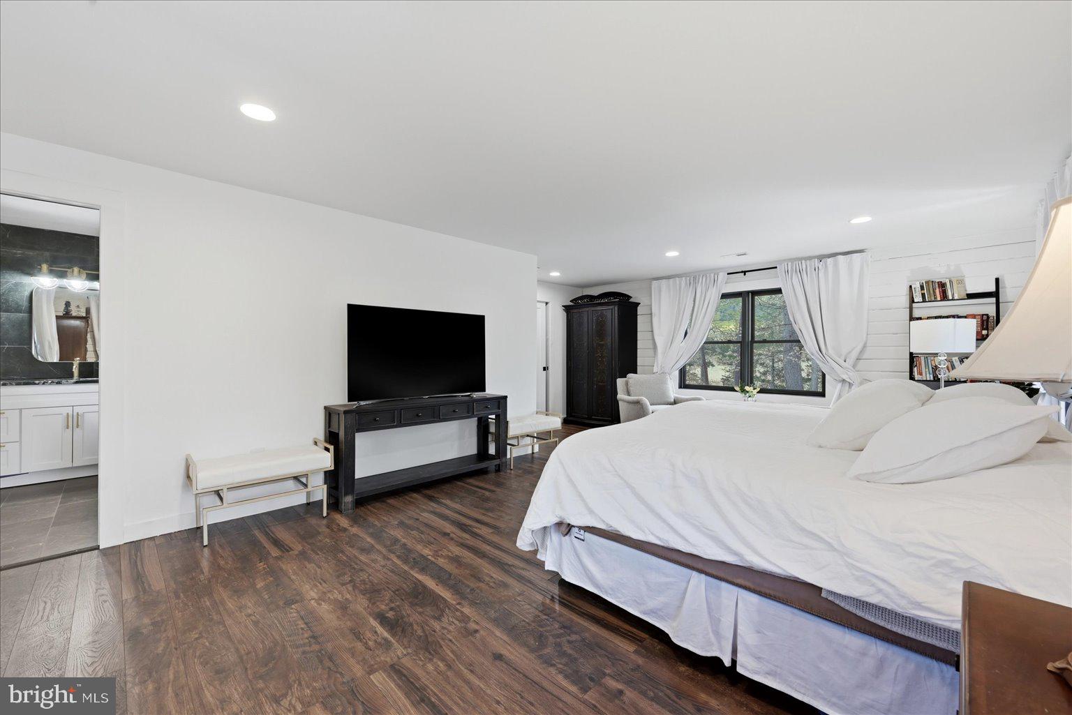 482 BOYER ROAD