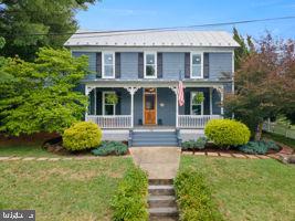 132 CHARLES STREET