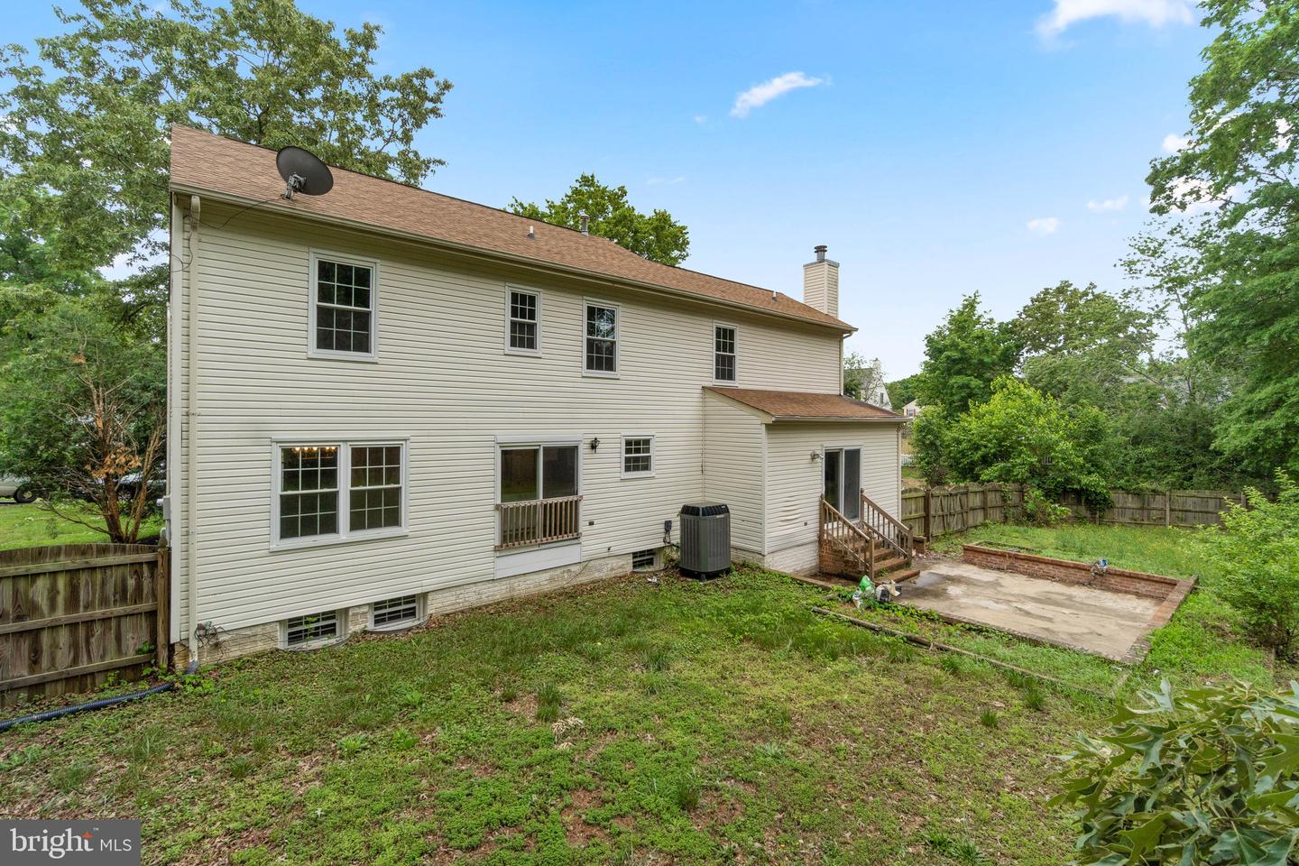 5603 WESTBURY COURT