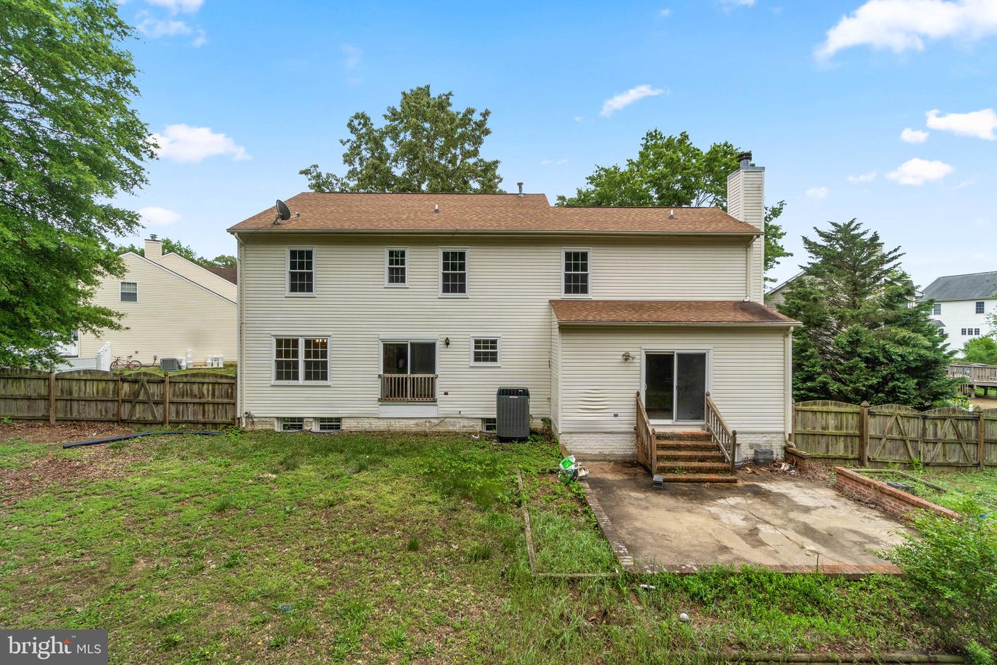 5603 WESTBURY COURT