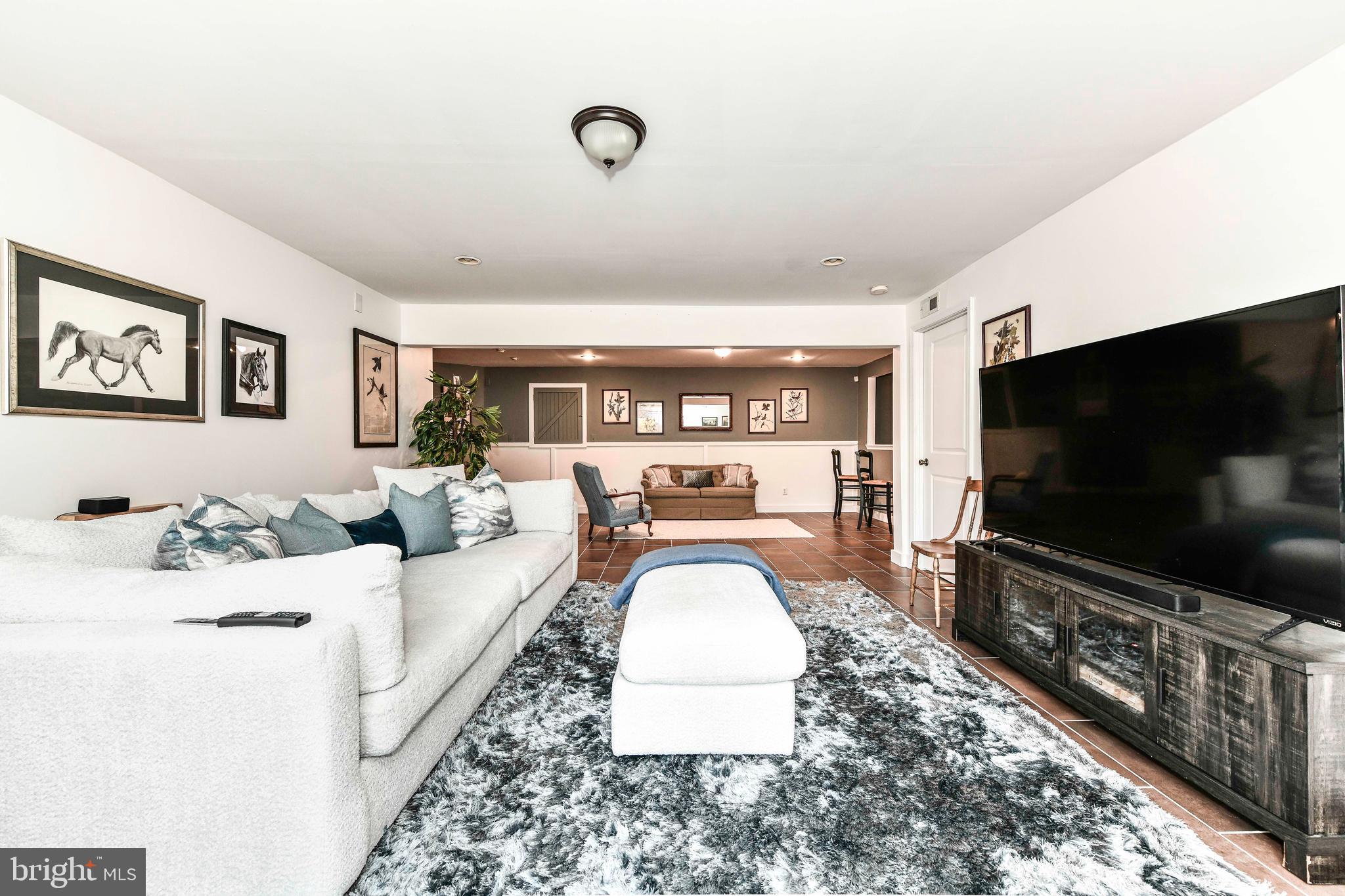8705 Boulevard Of The Generals