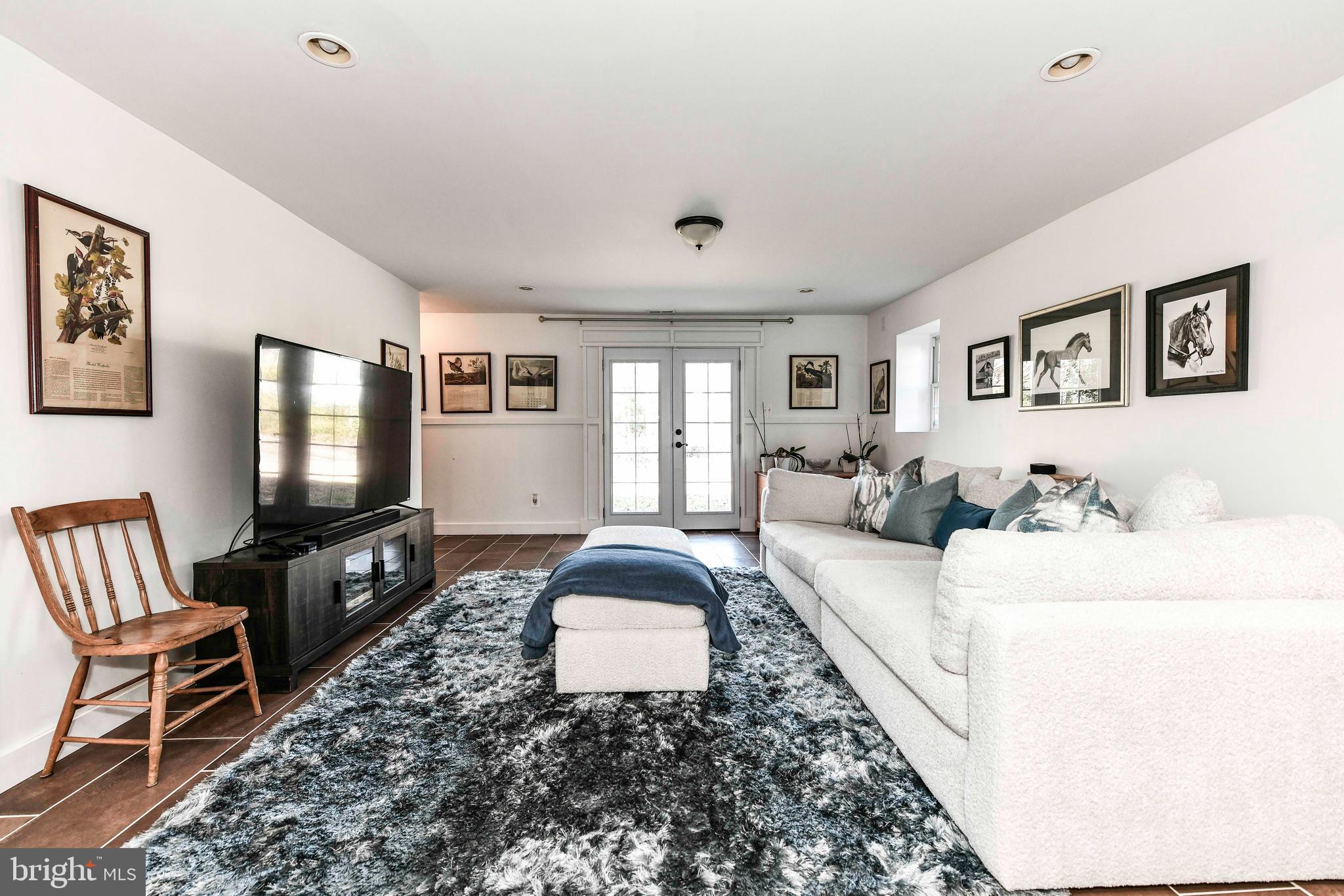 8705 Boulevard Of The Generals