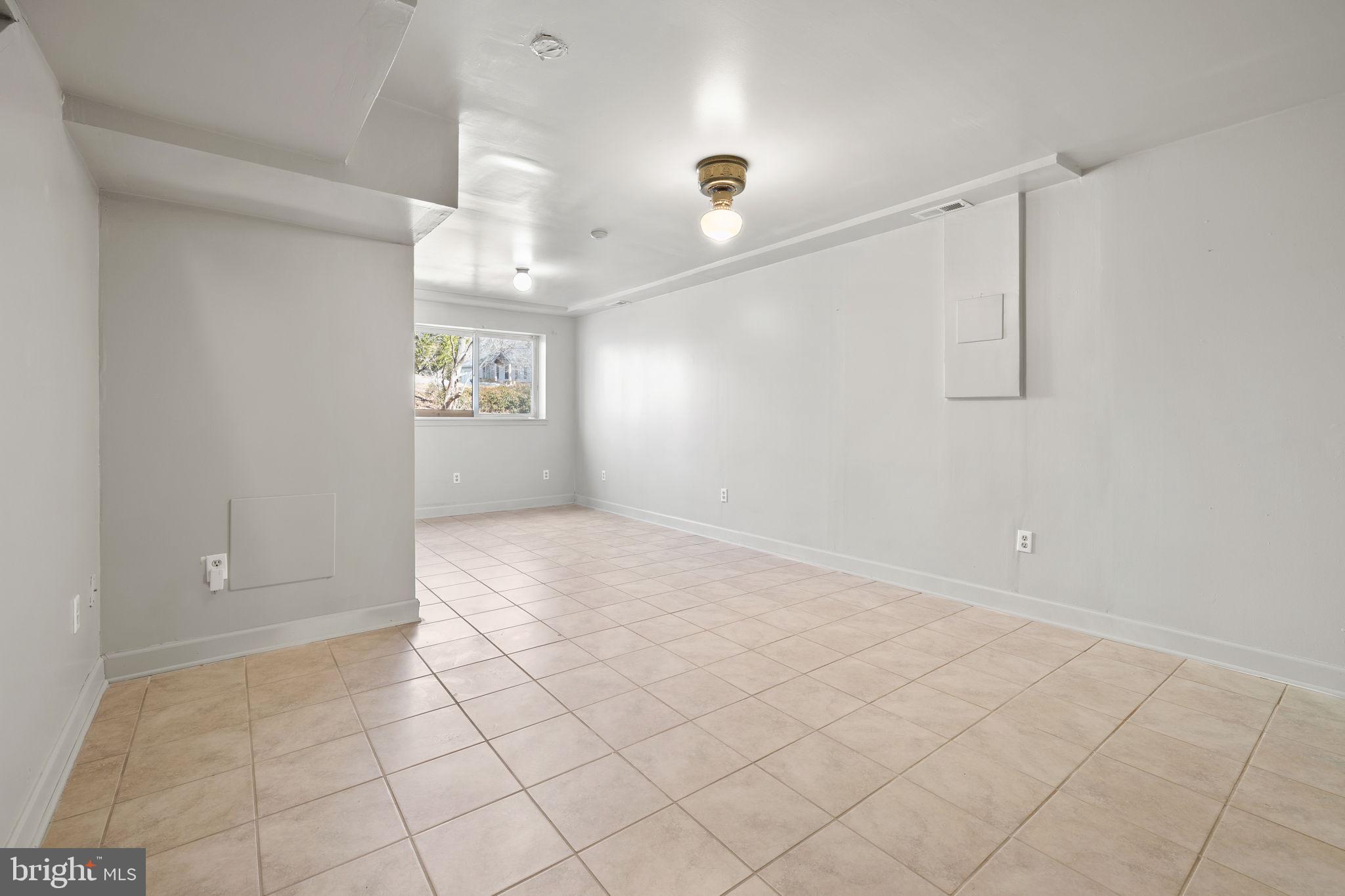 11210 Ascot Circle
