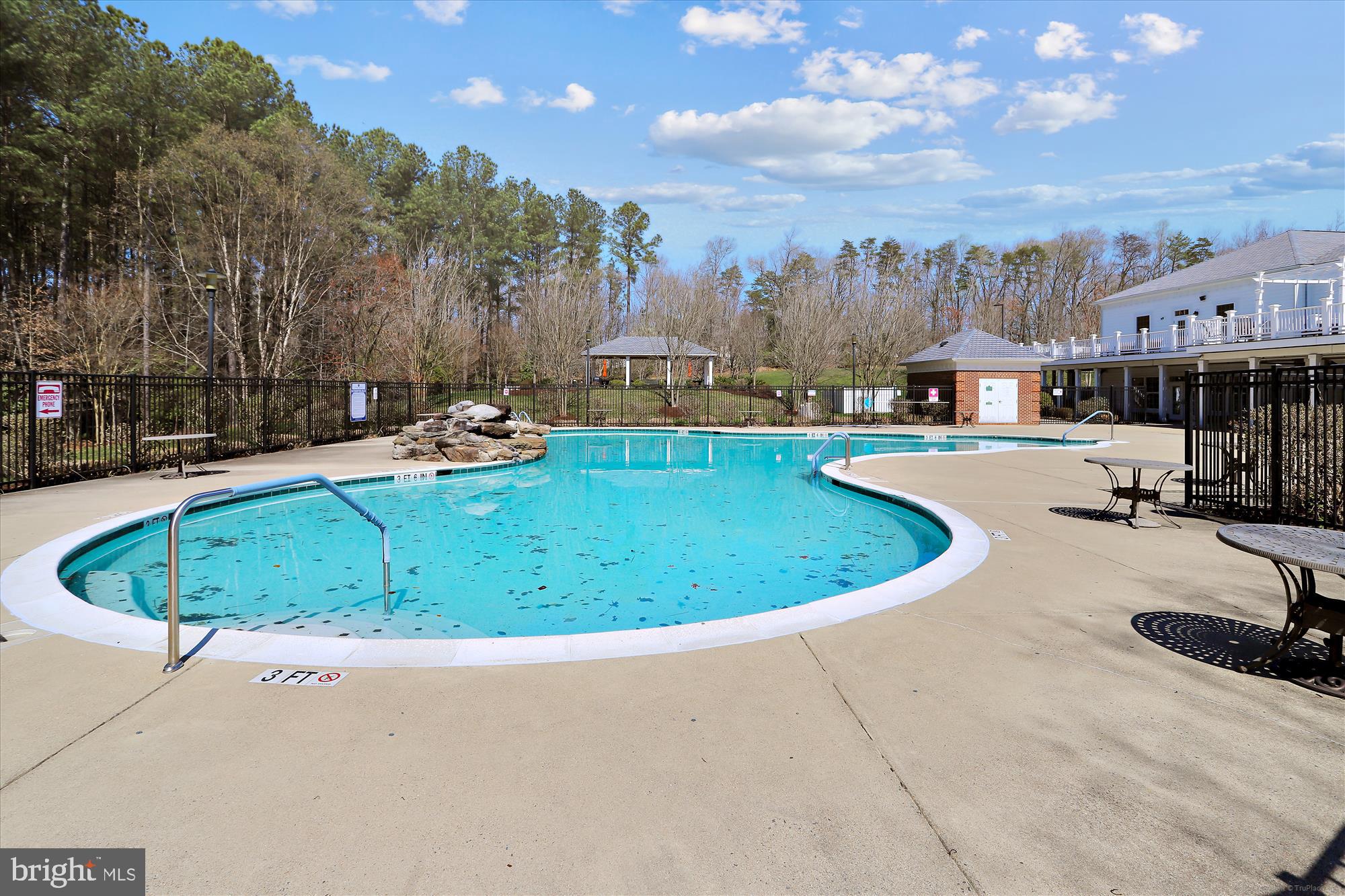 9523 Evergreen Cir