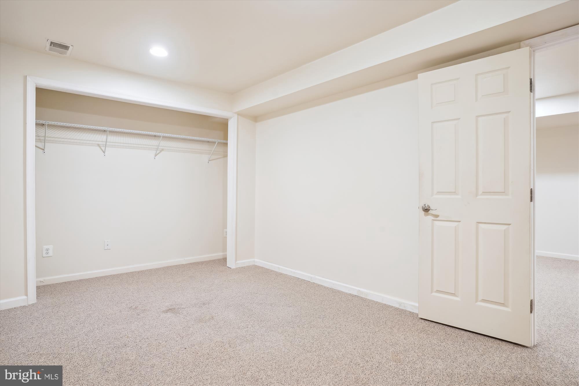 9523 Evergreen Cir