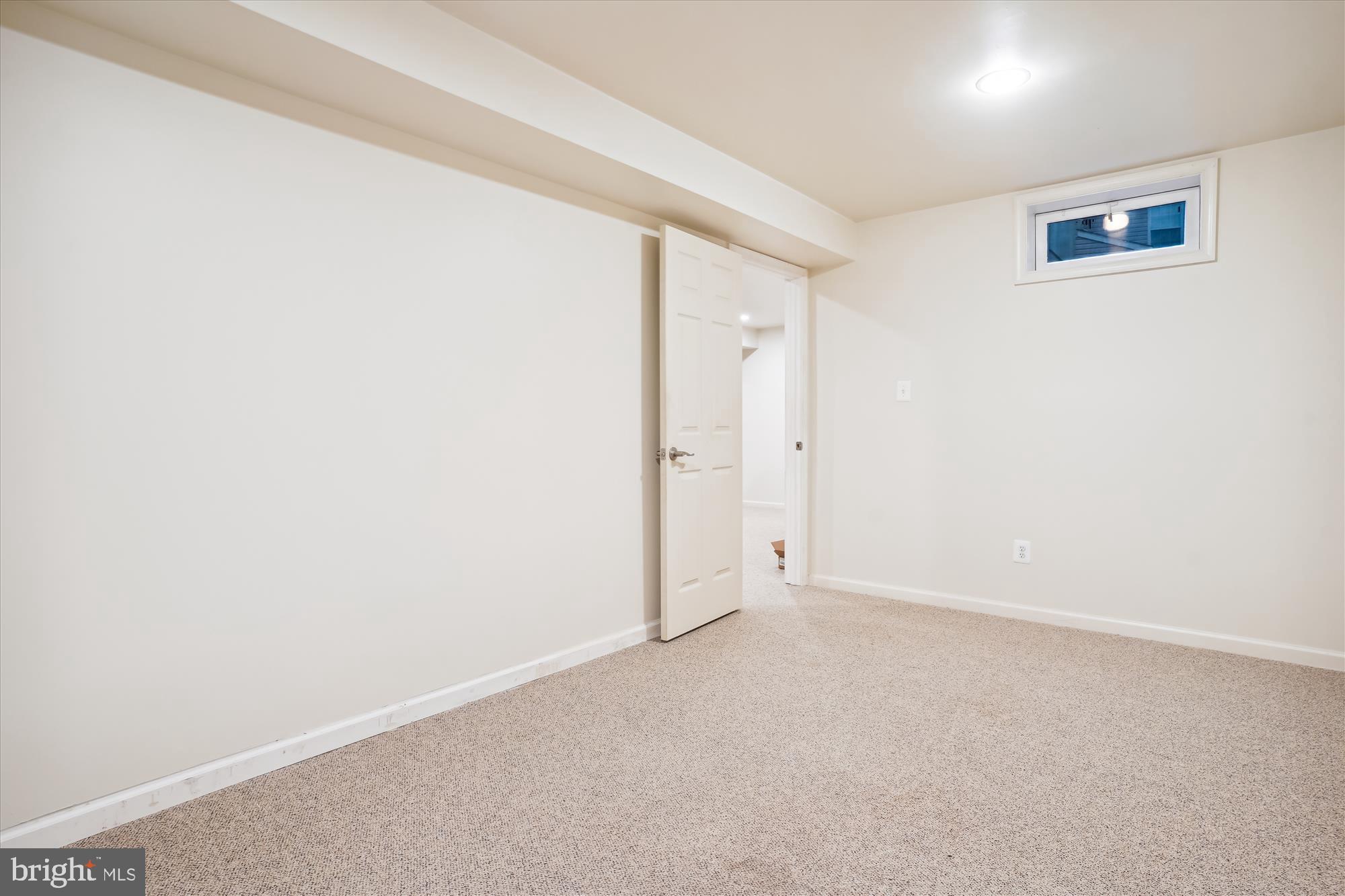 9523 Evergreen Cir