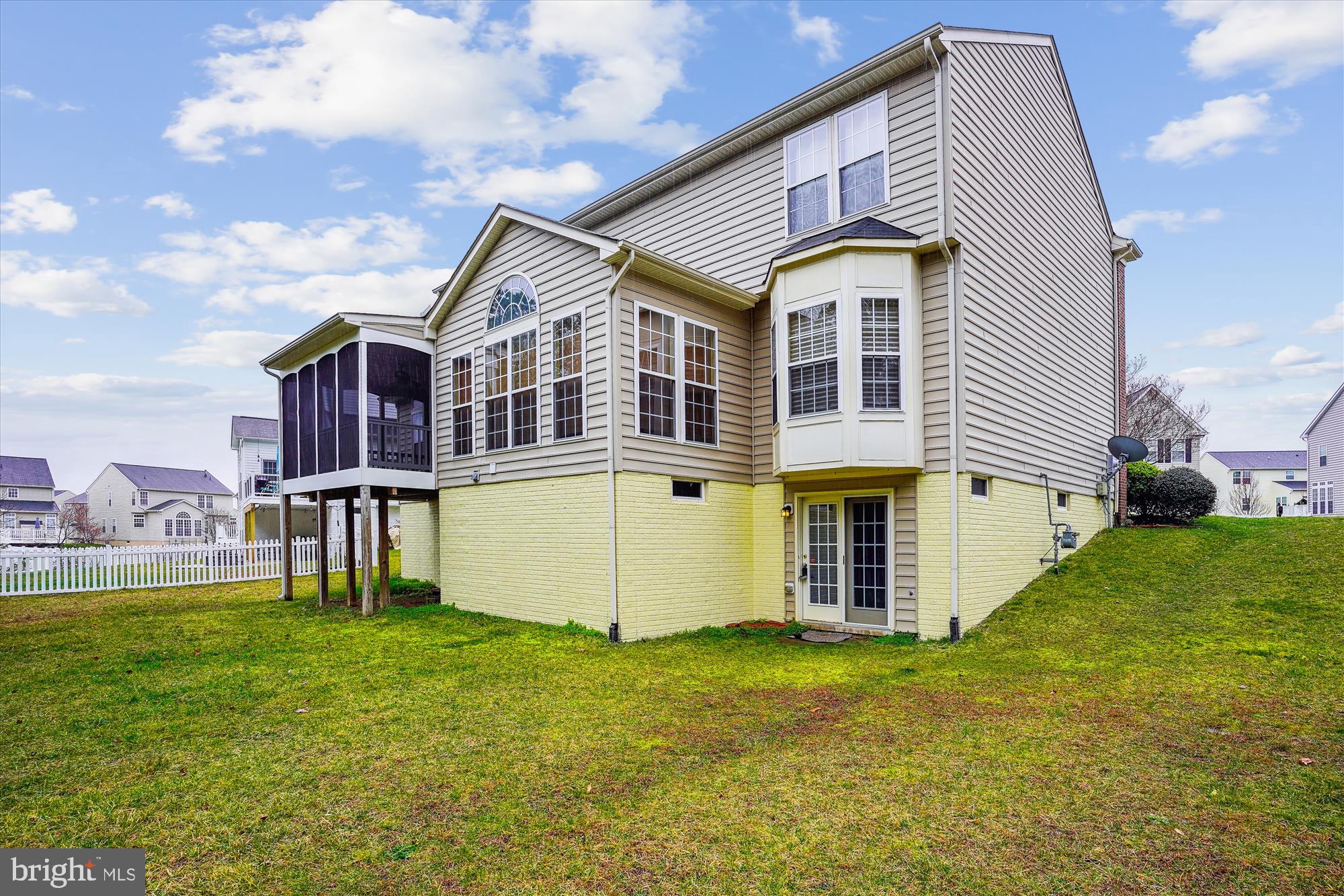 9523 Evergreen Cir