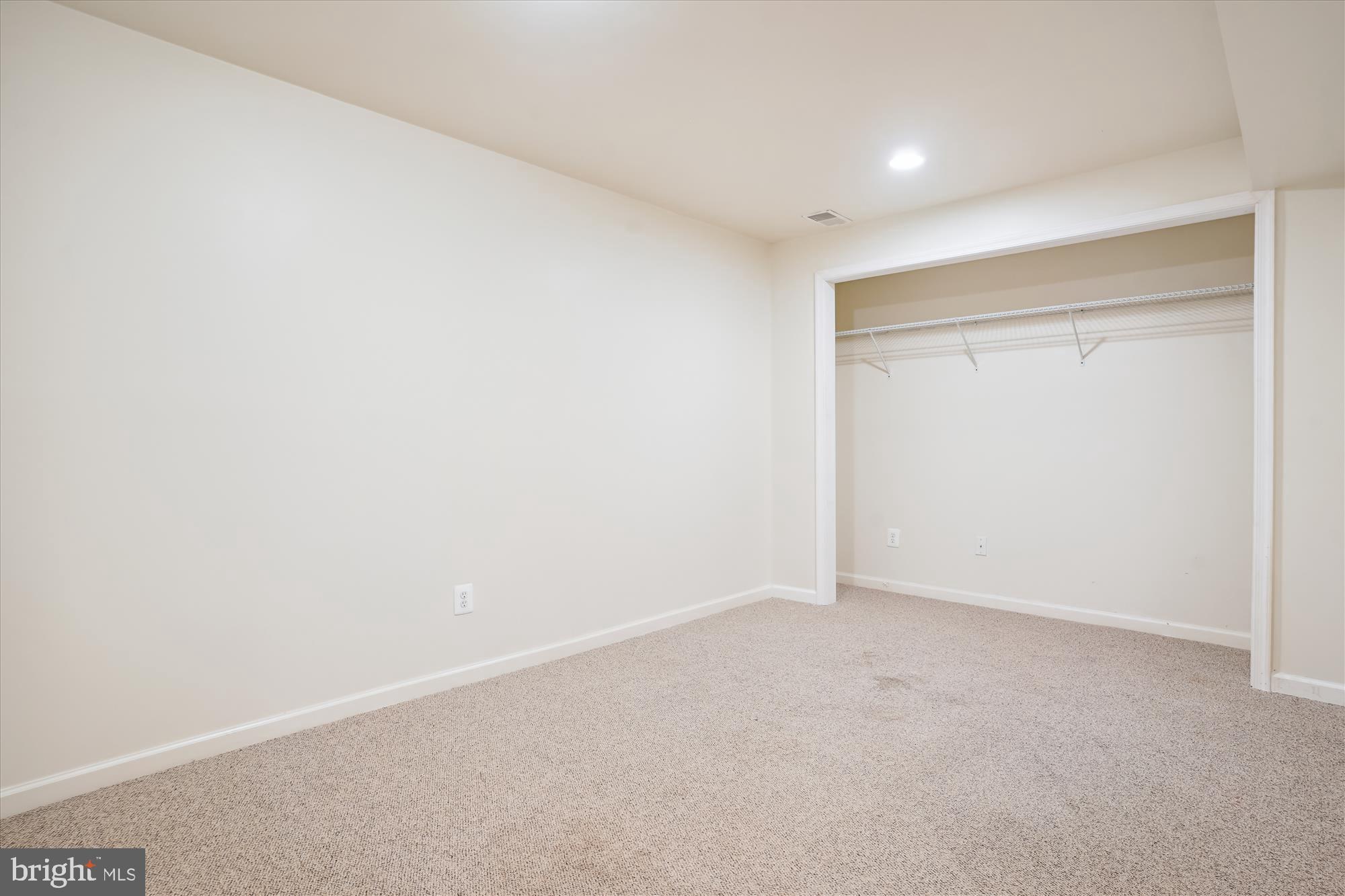 9523 Evergreen Cir