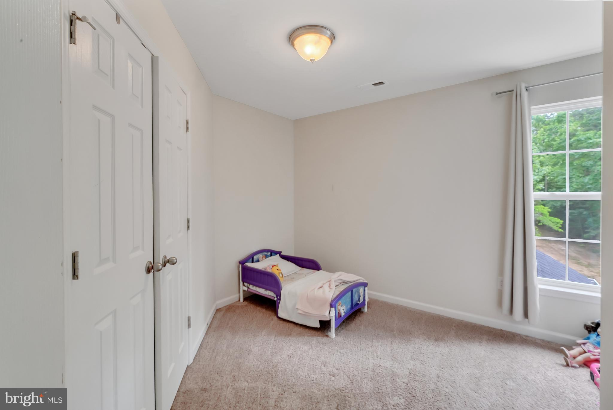 8201 Vintage Ln