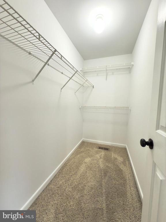 8707 Forest Glen Cir