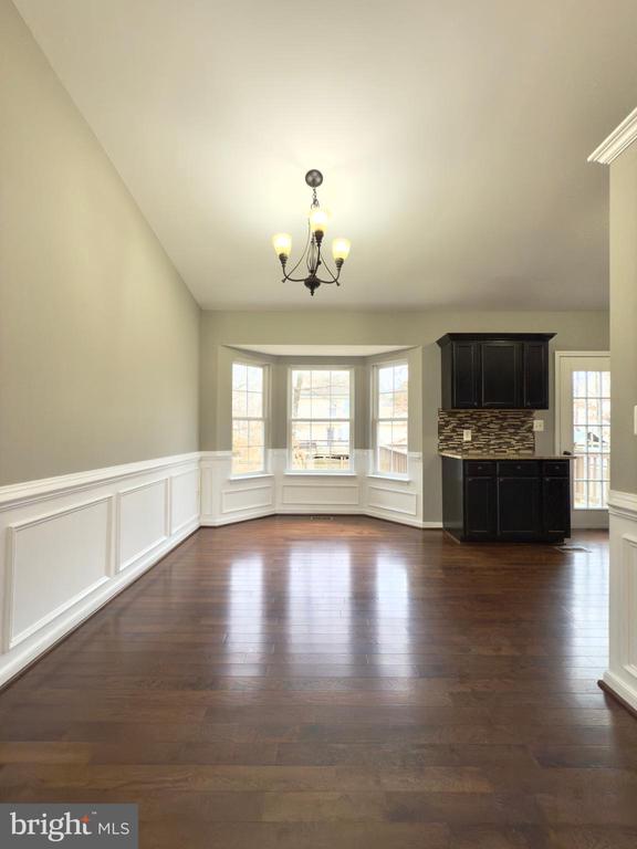 8707 Forest Glen Cir