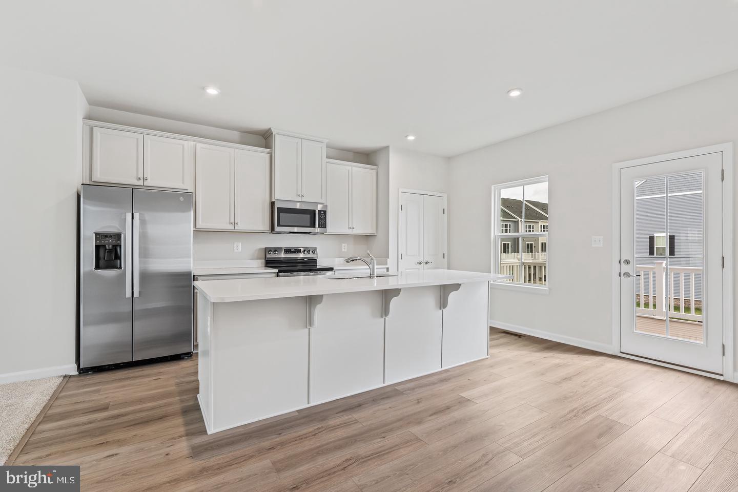 9346 TANFIELD DR