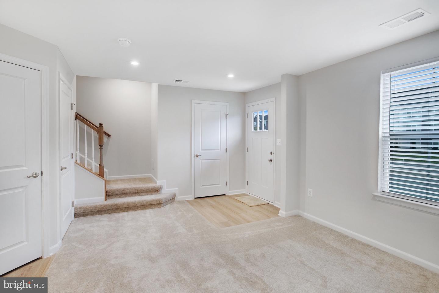 9346 TANFIELD DR