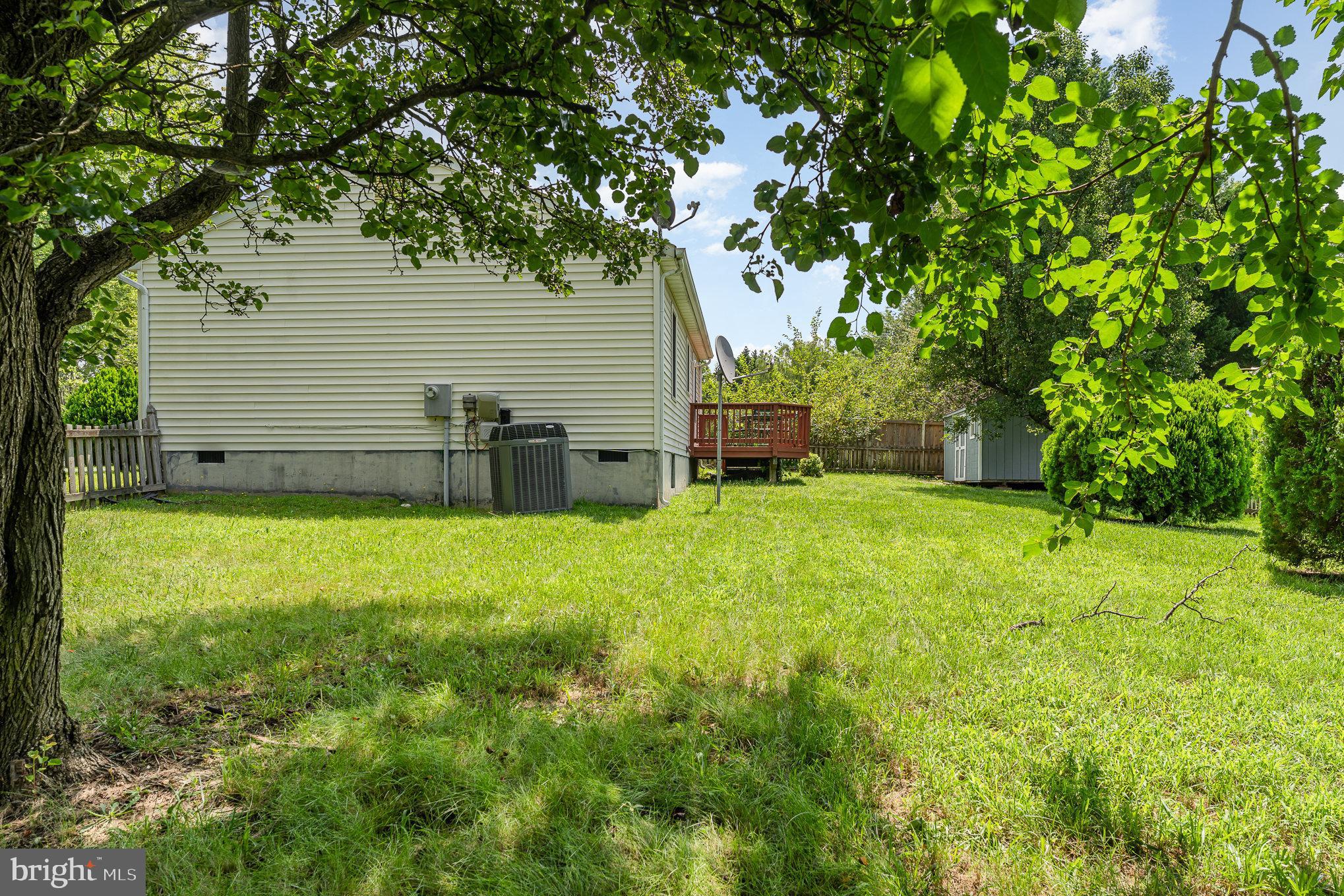 10708 White Pine Ln