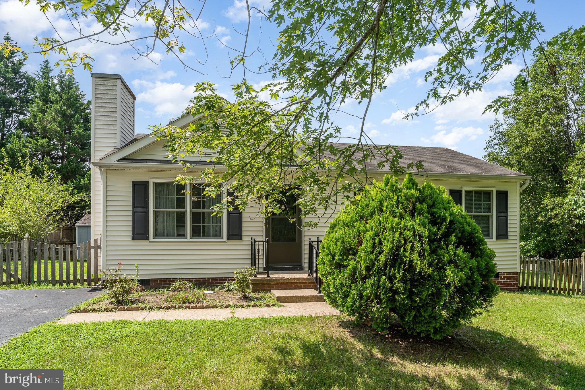 10708 White Pine Ln