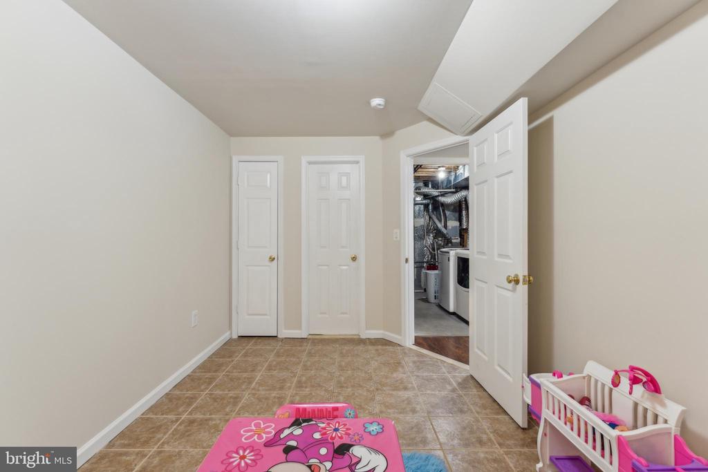 10108 Chesney Dr