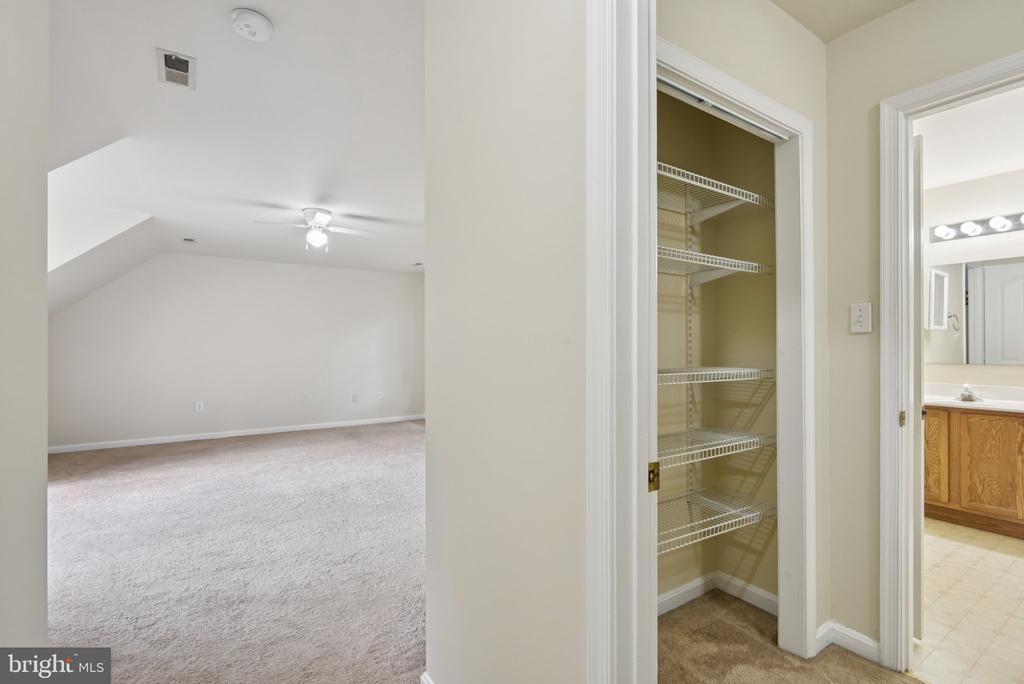 10108 Chesney Dr