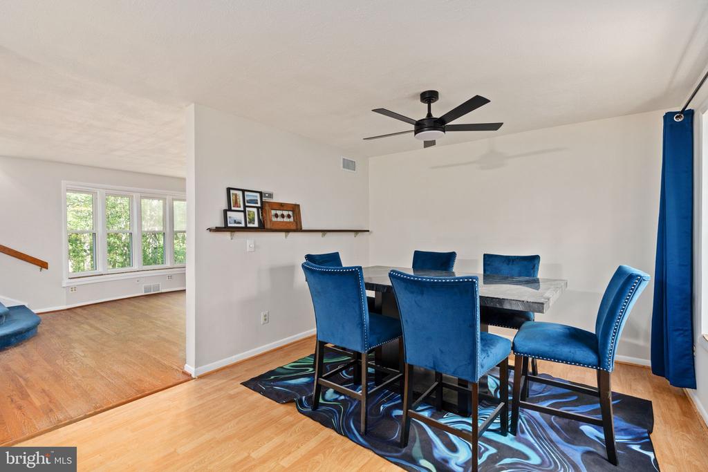 8610 ENGLEMAN LANE