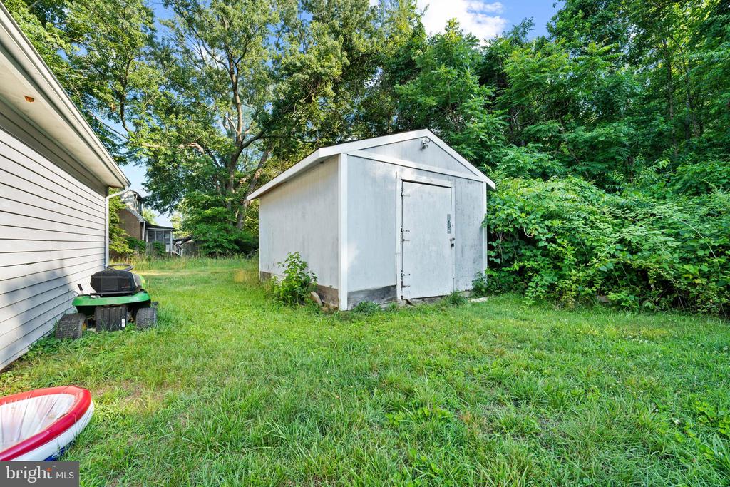 10510 WHITE STREET COURT