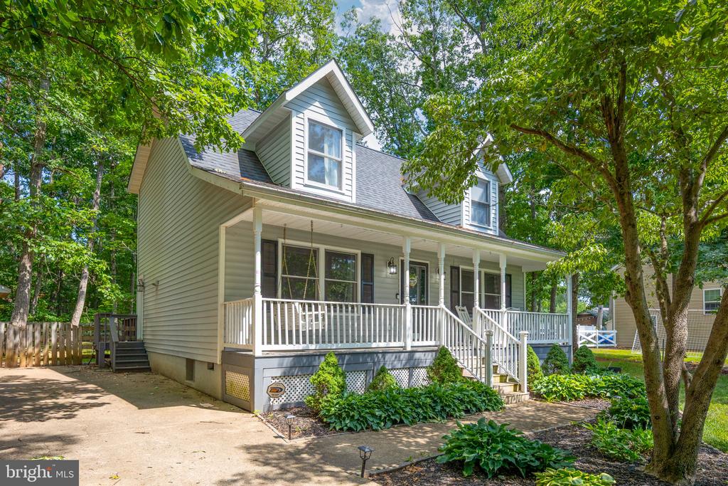 12909 GRENADE LANE