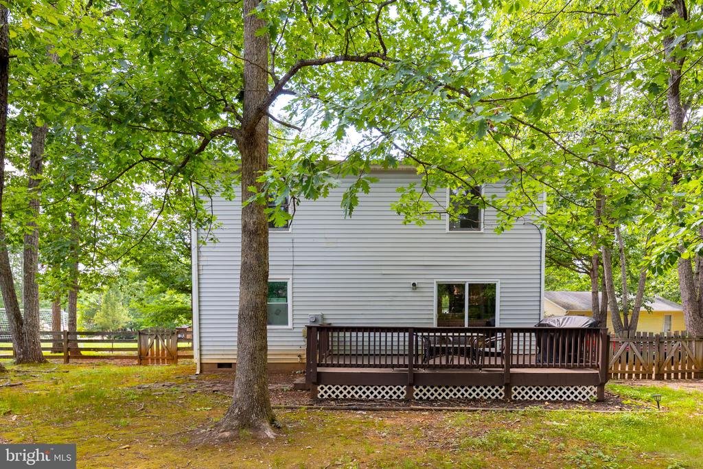 12909 GRENADE LANE