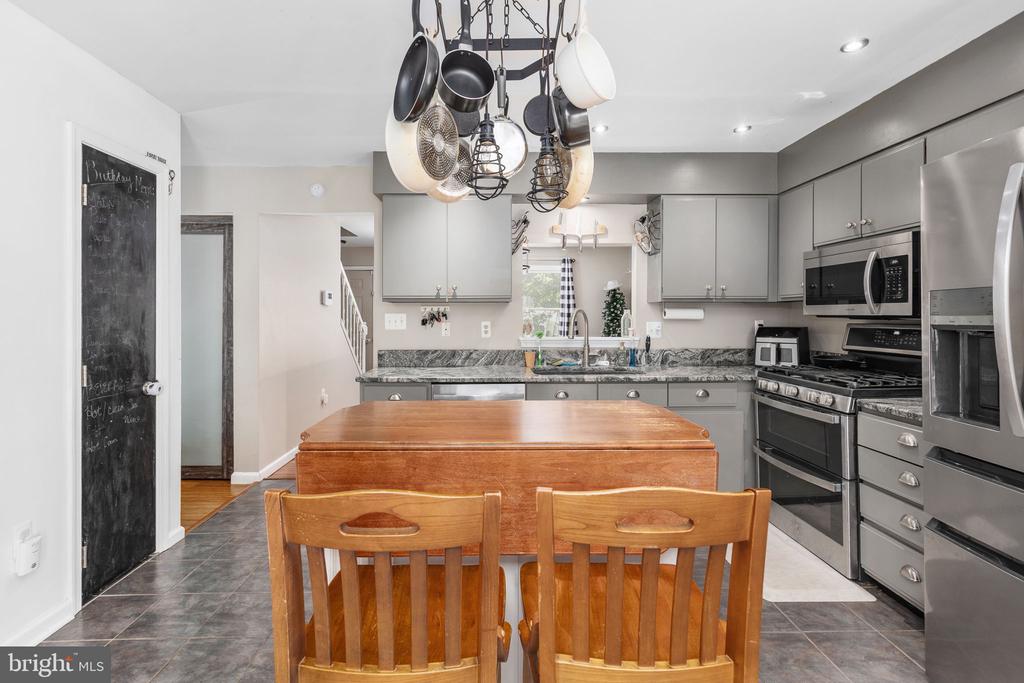 12909 GRENADE LANE