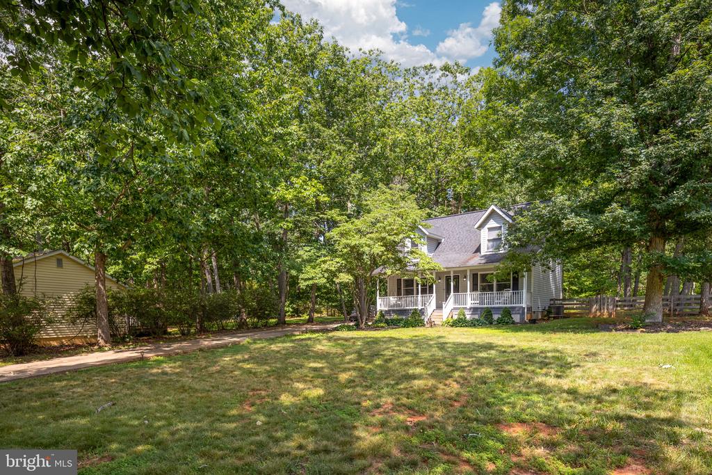 12909 GRENADE LANE
