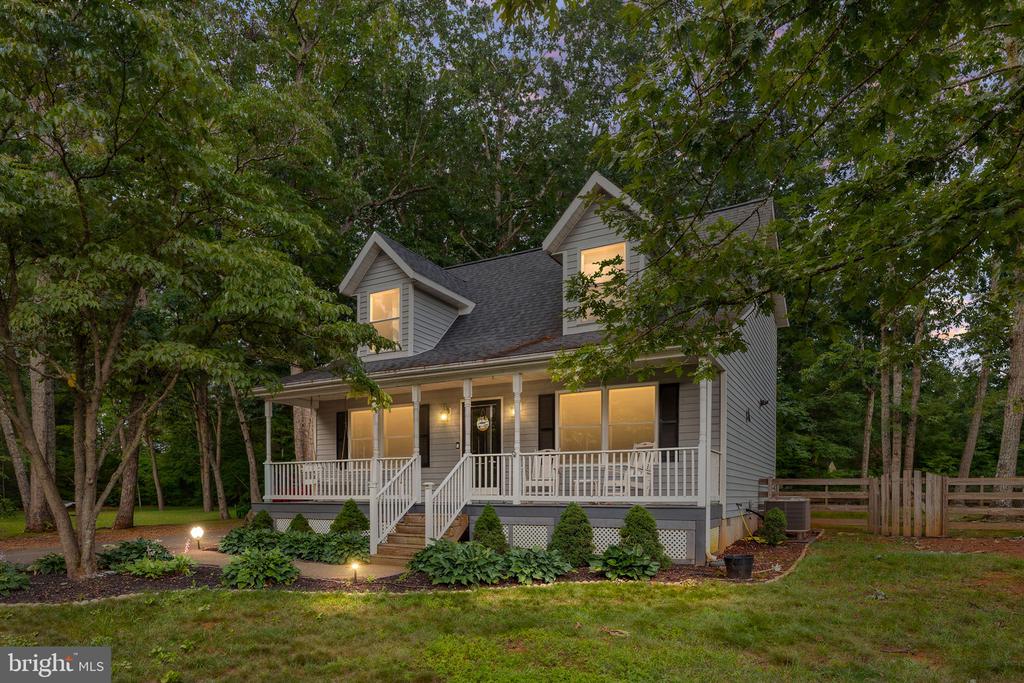 12909 GRENADE LANE