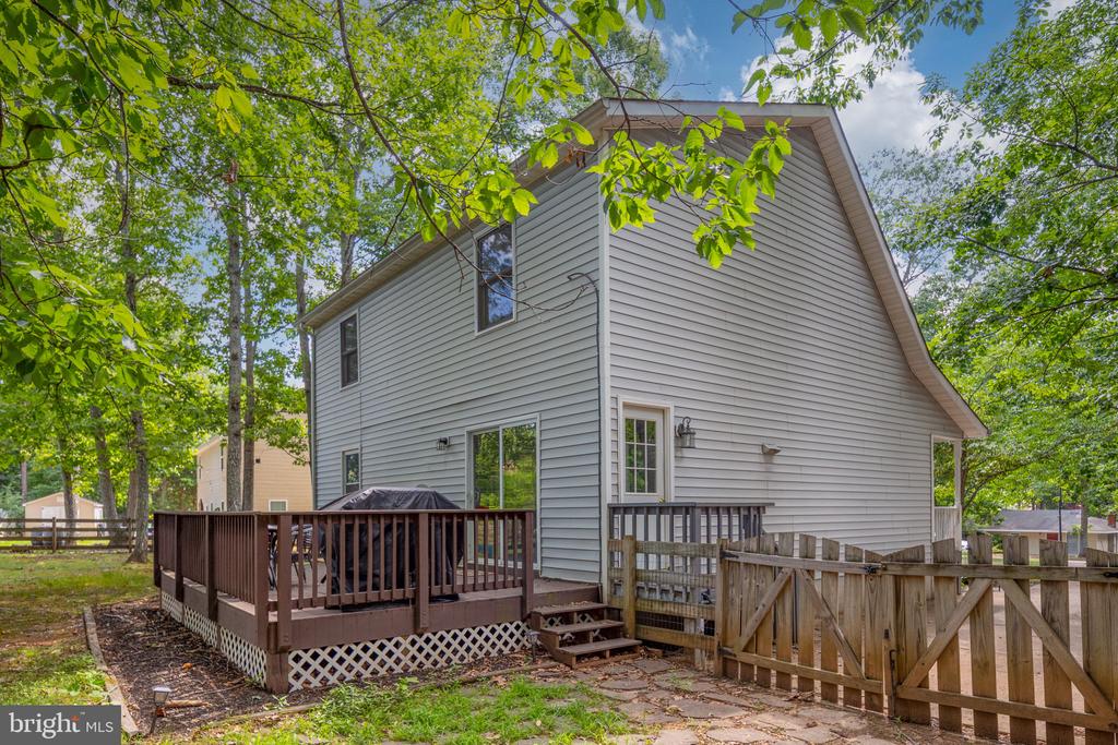 12909 GRENADE LANE