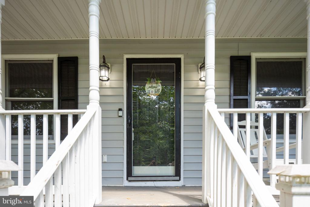 12909 GRENADE LANE