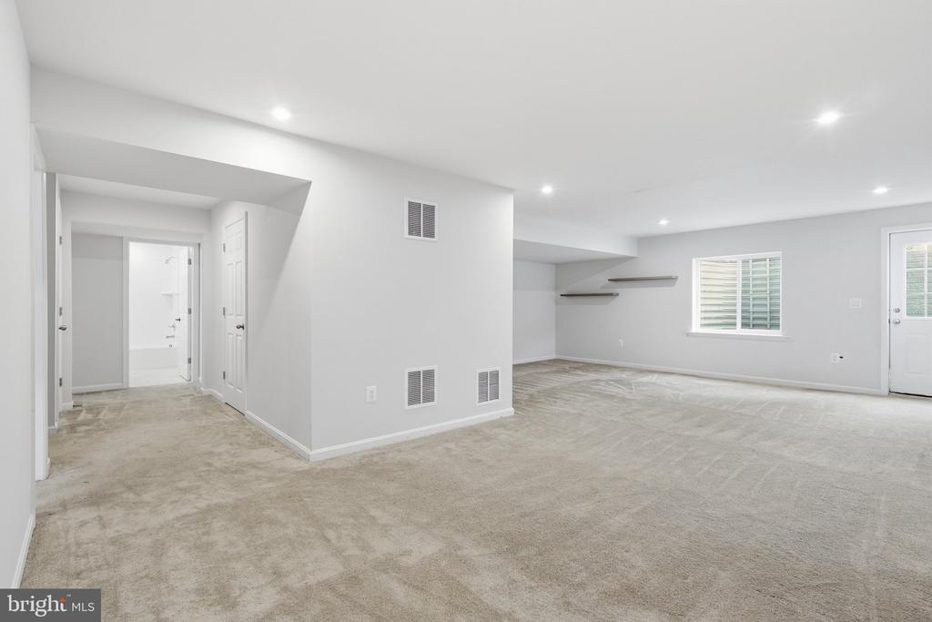 10302 SPOTSWOOD DRIVE
