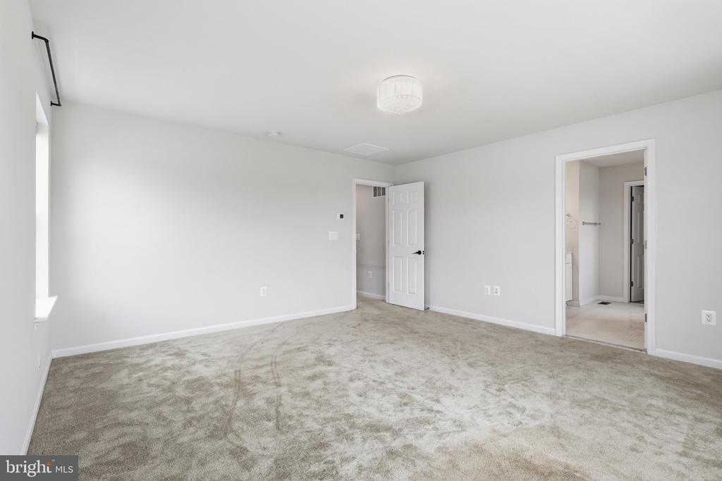 10302 SPOTSWOOD DRIVE