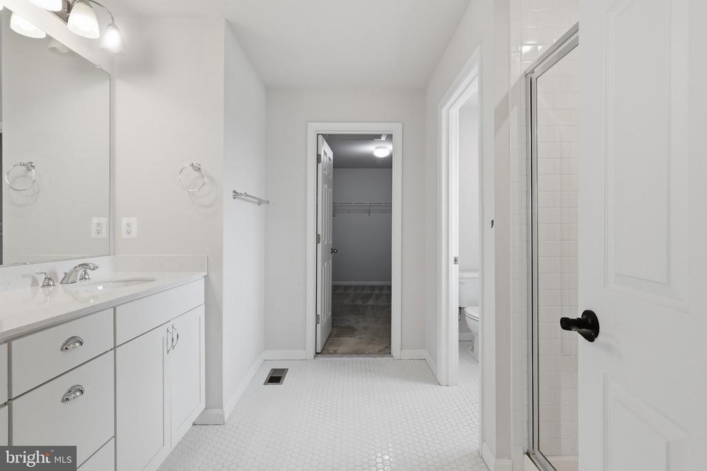 10302 SPOTSWOOD DRIVE