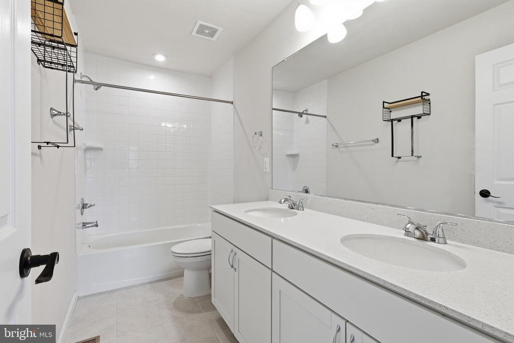 10302 SPOTSWOOD DRIVE