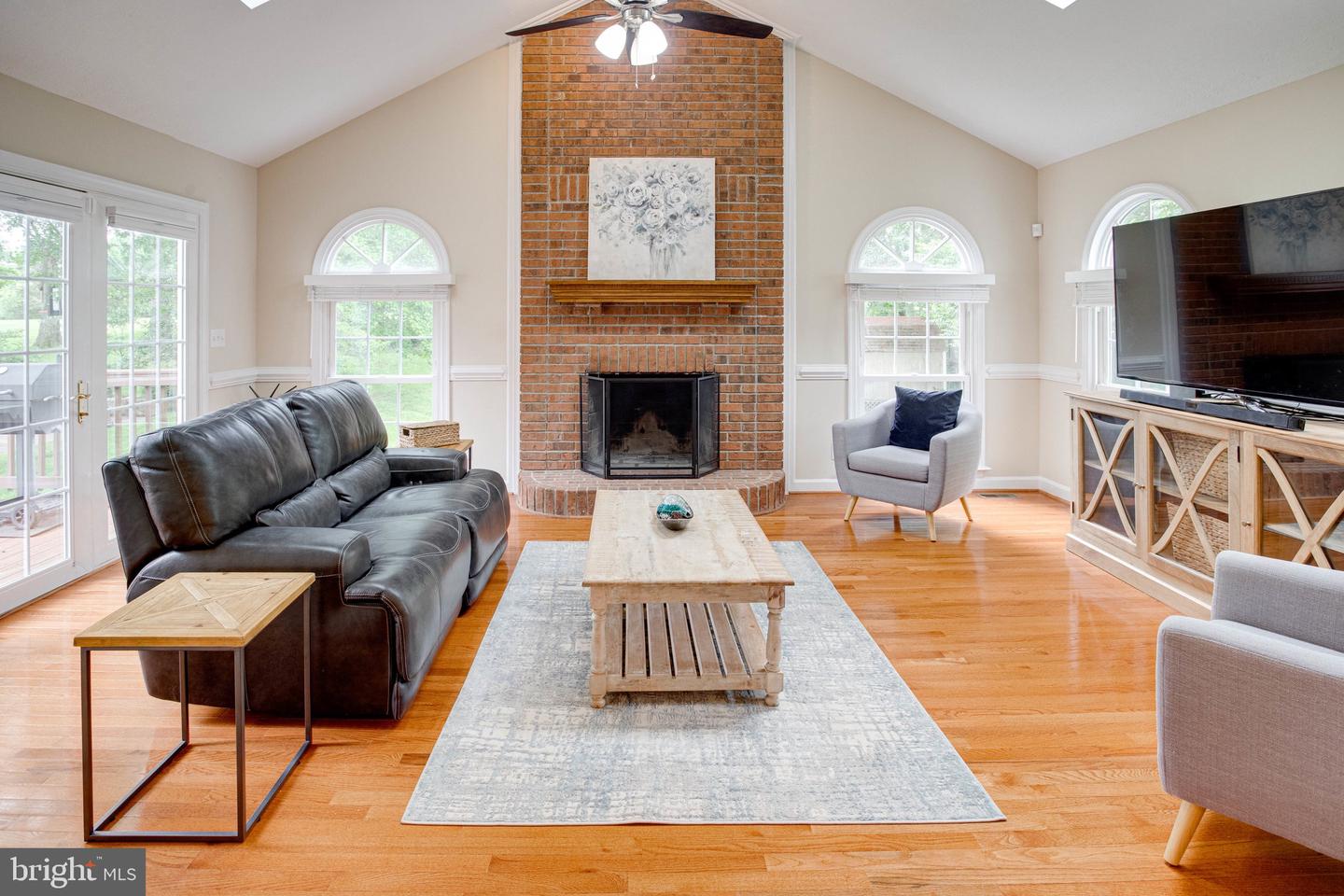 208 MAST COVE