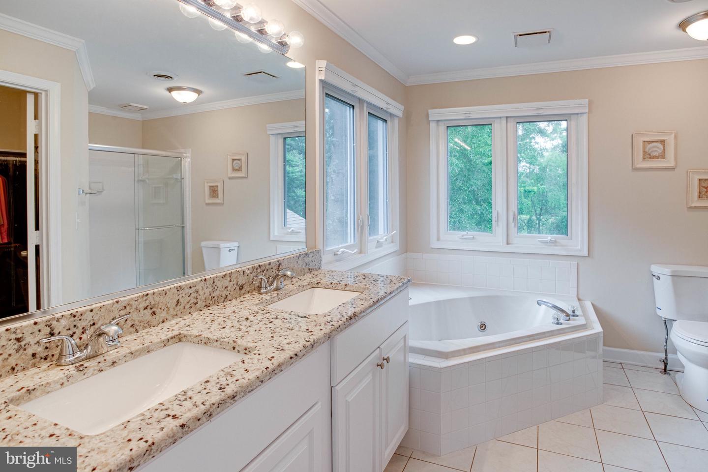 208 MAST COVE