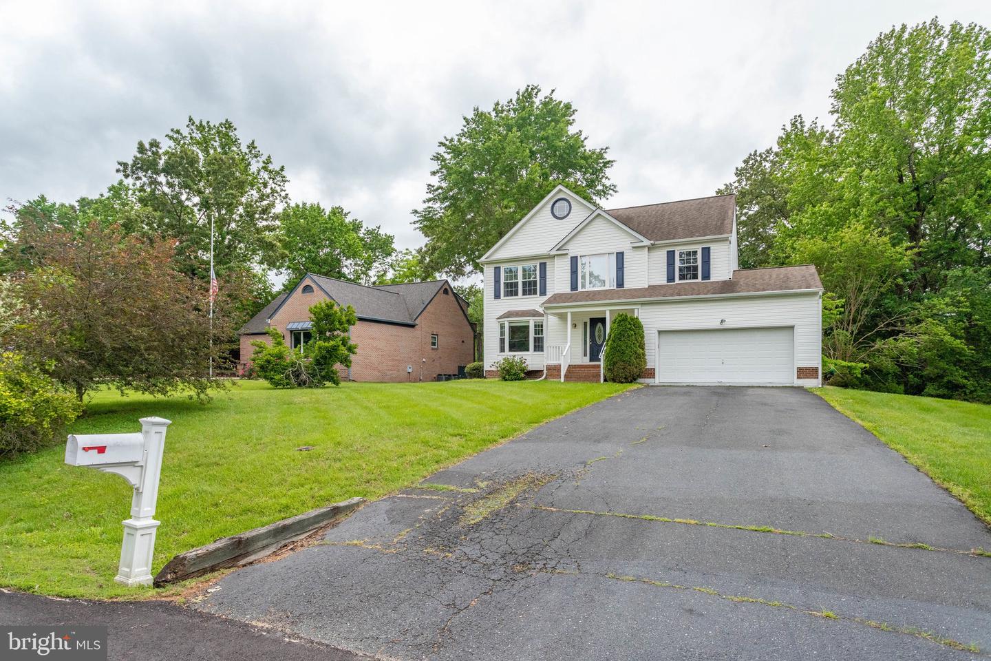 208 MAST COVE